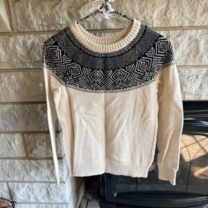 Croft & Barrow Black and Cream Geometric Sweater Petite XS